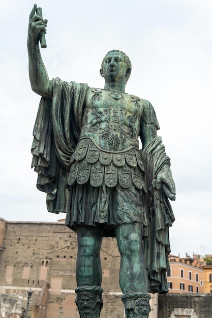 Statua di Cesare Augusto a Roma Italia