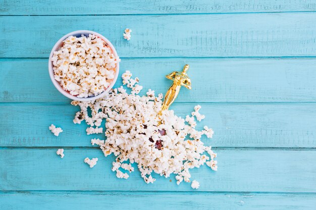 Statuetta di Oscar in popcorn