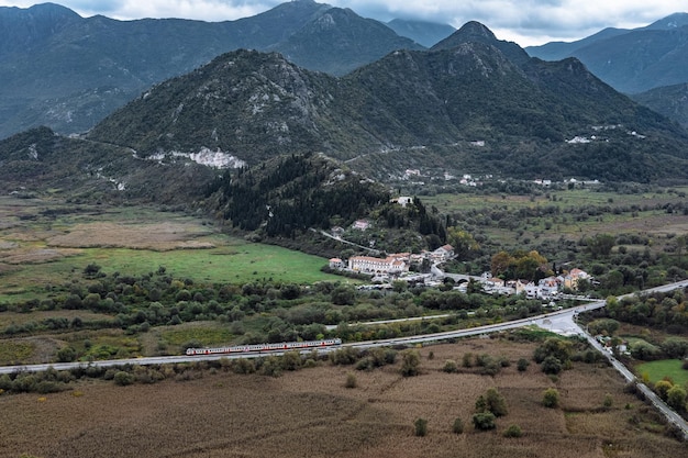 Stazione ferroviaria a Niksic Montenegro