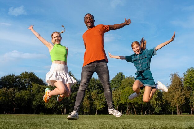 Stile di vita delle persone che saltano in giro