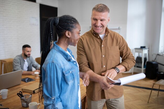 Stile di vita delle persone in ufficio