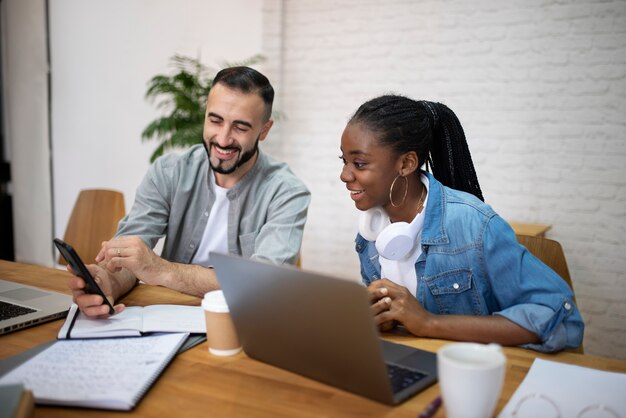 Stile di vita delle persone in ufficio