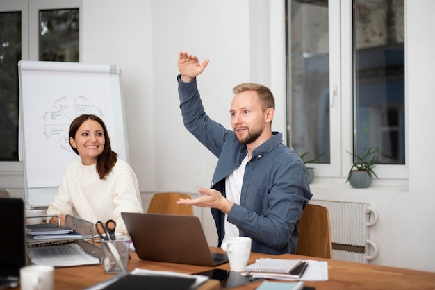 Stile di vita delle persone in ufficio