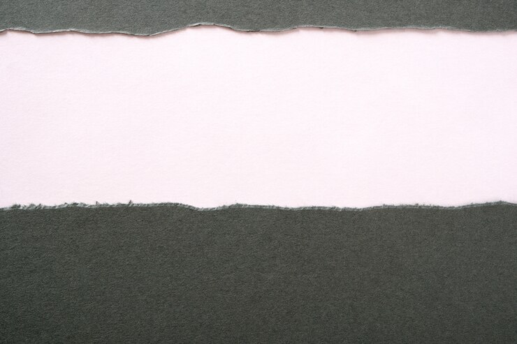 Foto gratuito striscia strappata strappata carta grigia