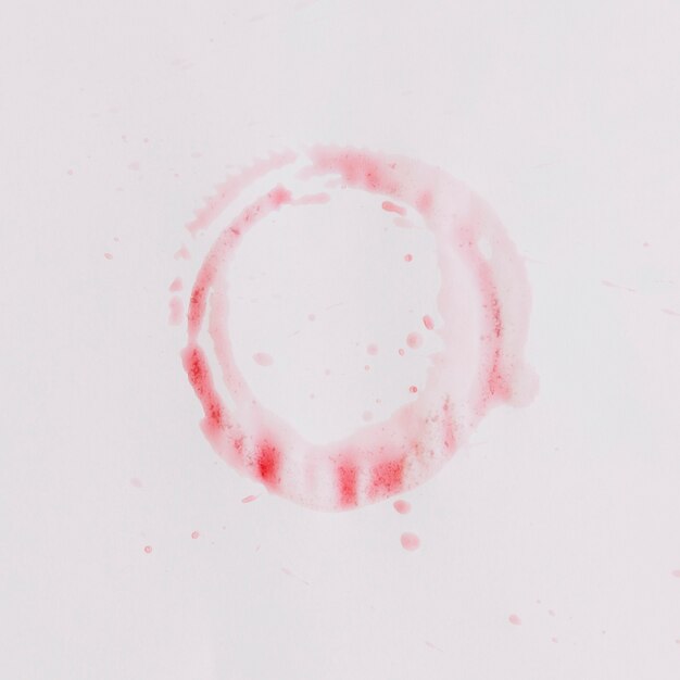Struttura di carta con macchia rotonda acquerello rosso