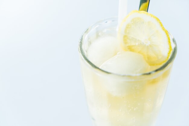 Succo di limone ghiacciato