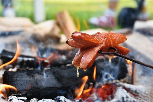 Tagliare la salsiccia