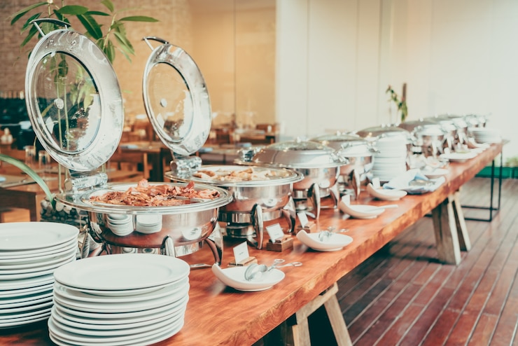 Foto gratuito tavolo gourmet piatto bianco ristorazione