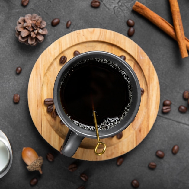 Tazza da caffè piatta a bordo piatto