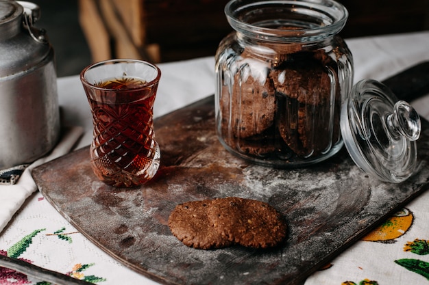 tea time con biscotti biscotti marroni