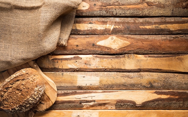 Telaio piatto con busta di pane e tela