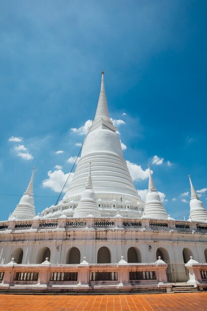 Tempio bianco del patrimonio mondiale a Bangkok