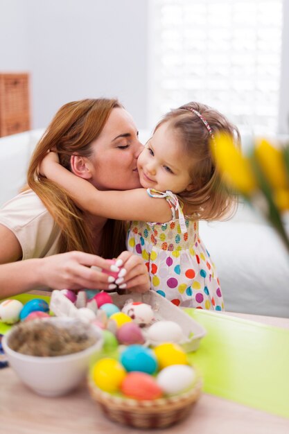 Tempo amoroso mentre ci si prepara per la Pasqua