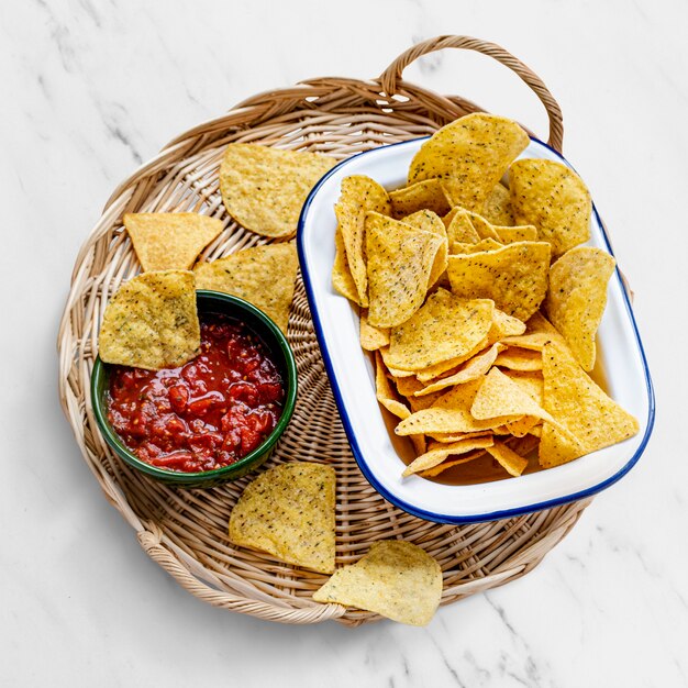 Tex mex tortilla chips di mais in una ciotola