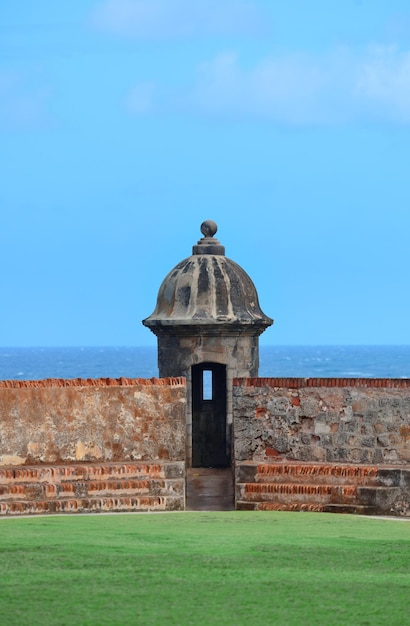 Torre di avvistamento nel castello di El Morro nella vecchia San Juan, Porto Rico.