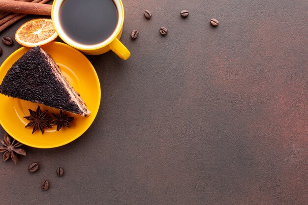 Torta al cioccolato con spazio di copia