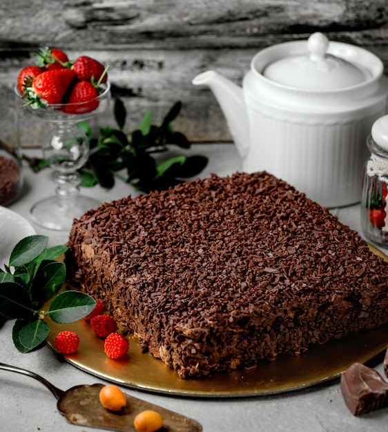 torta al cioccolato sul tavolo