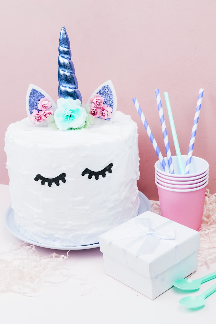 Foto gratuito torta di unicorno