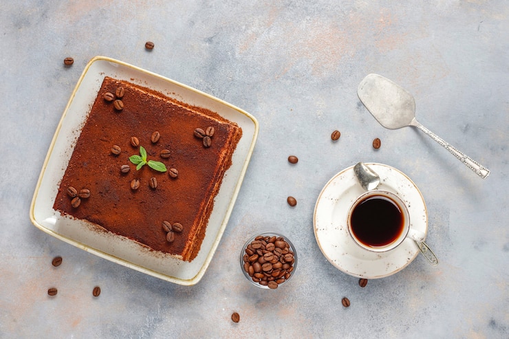 Foto gratuito torta tiramisù fatta in casa gustosa.