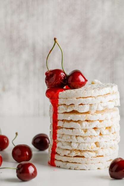 Torte Di Riso Con Ciliegie E Salsa