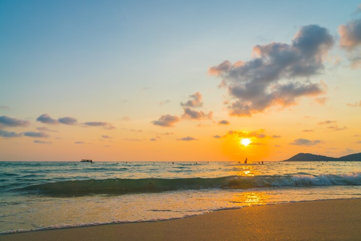 Foto gratuito tramonto sul mare