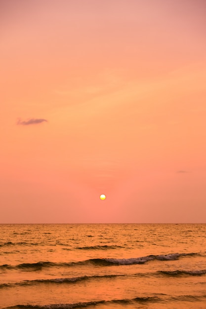 Tramonto sulla spiaggia