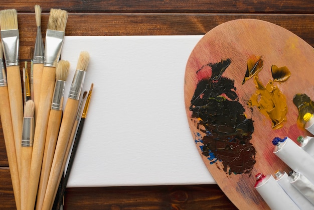 Tubi di pittura ad olio per la pittura