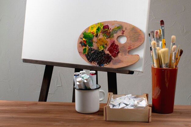 Tubi di pittura ad olio per la pittura