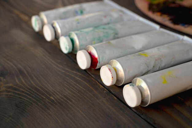 Tubi di pittura ad olio per la pittura