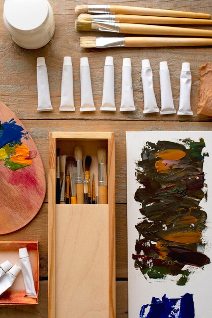 Tubi di pittura ad olio per la pittura
