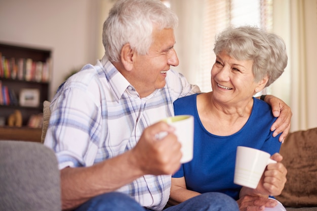 Una tazza di caffè caldo ci rende sempre migliori