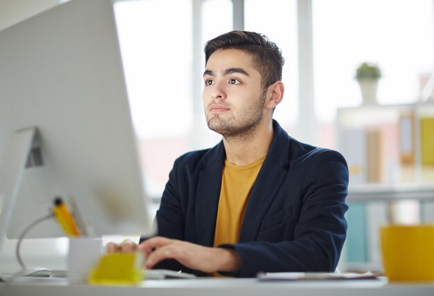 Uomo al lavoro