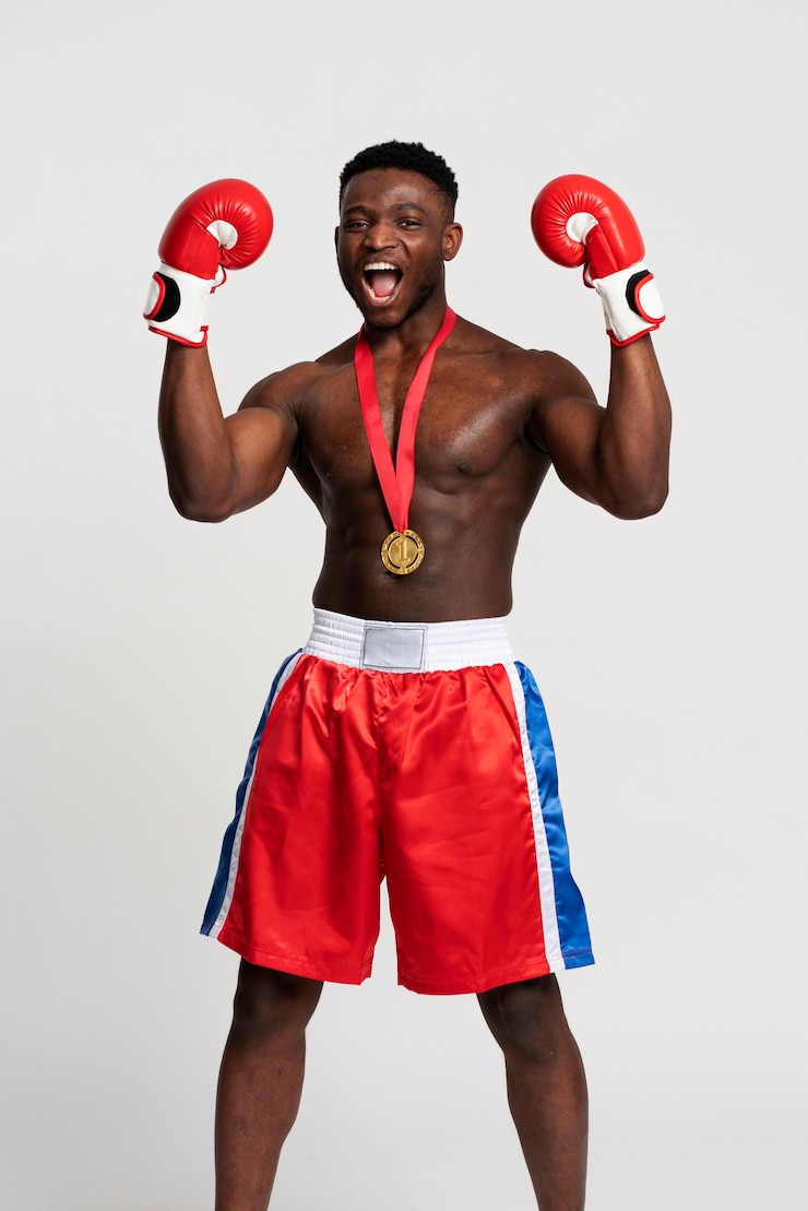 Foto gratuito uomo di vista frontale che gioca boxe