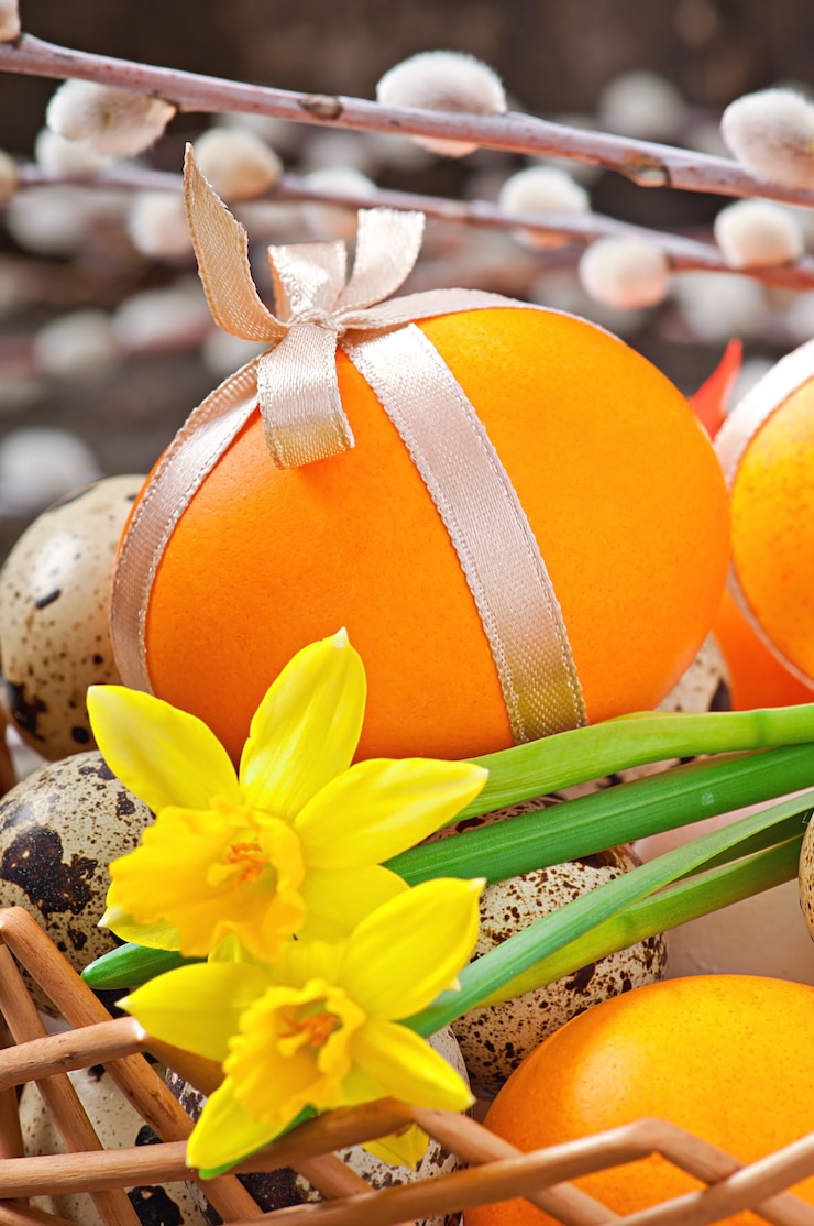 Foto gratuito uova di pasqua colorate