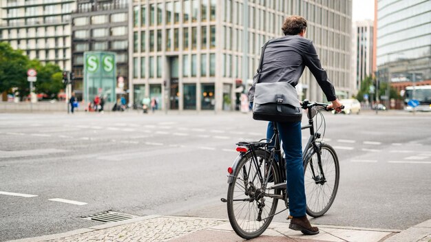 Veduta di un uomo a Berlino Germania