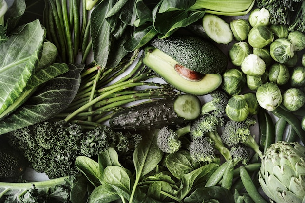 Verdure verdi piatte per una dieta sana