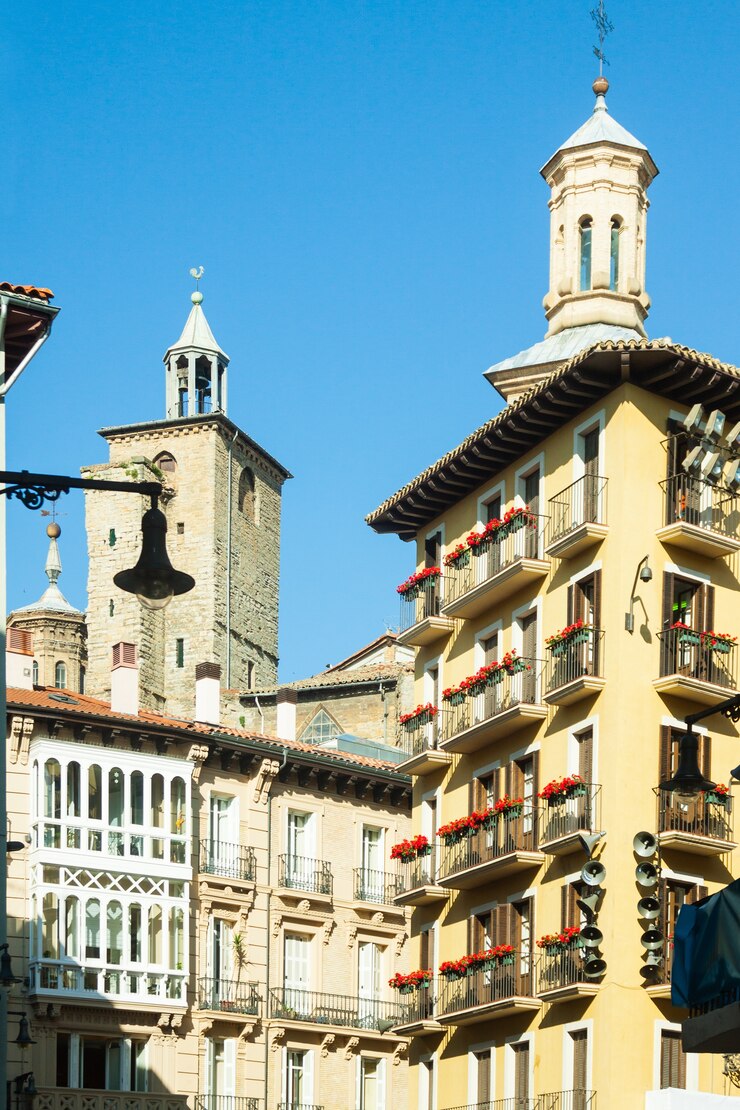 Foto gratuito via pamplona. navarra