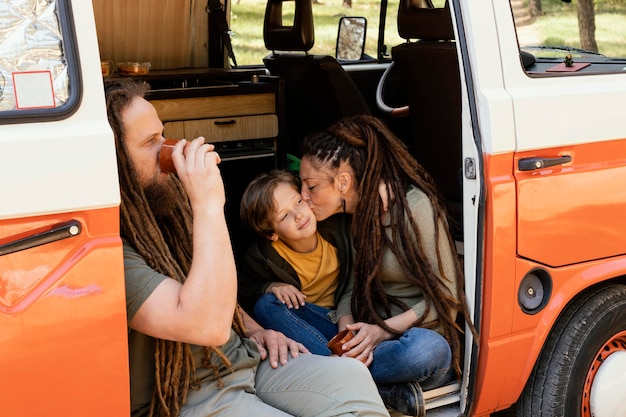 Viaggio in famiglia con auto a riposo