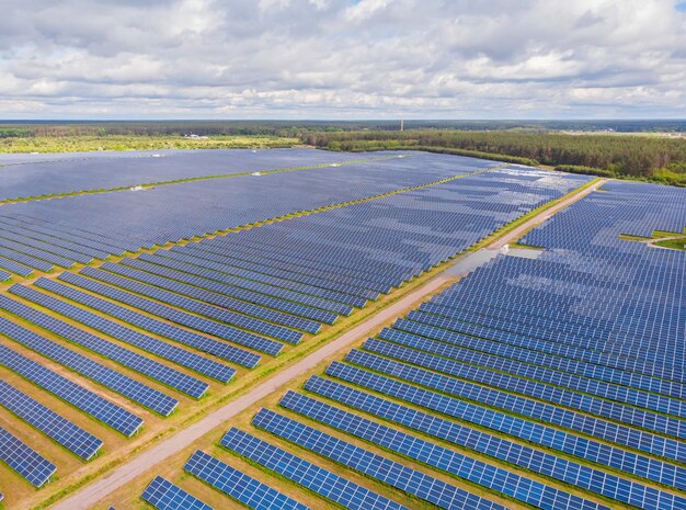 Vista aerea alla centrale elettrica solare