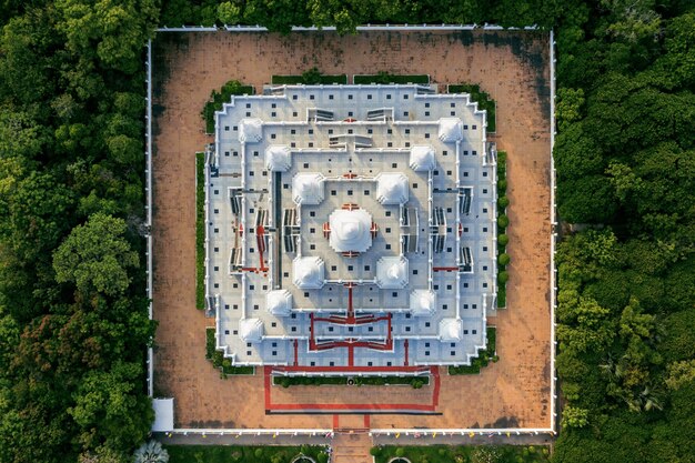 Vista aerea del tempio pagoda watasokaram in Thailandia