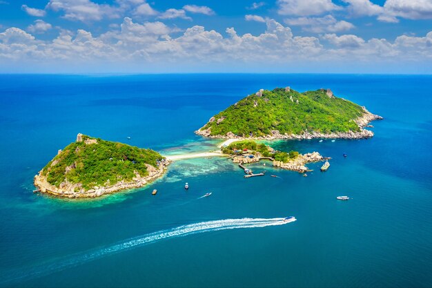 Vista aerea dell'isola di Koh NangYuan a Surat Thani, Thailandia