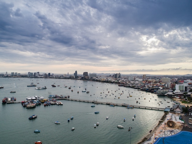 Vista aerea della spiaggia di Pattaya. Tailandia.