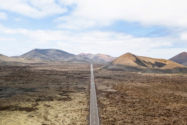 Vista aerea della strada diritta