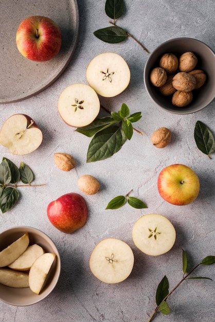 Vista dall'alto assortimento di frutta fresca sul tavolo