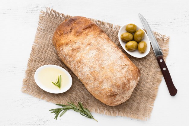 Vista dall'alto del concetto di disposizione del pane