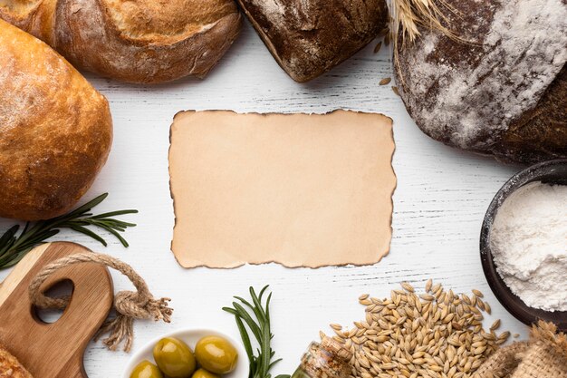 Vista dall'alto del concetto di disposizione del pane