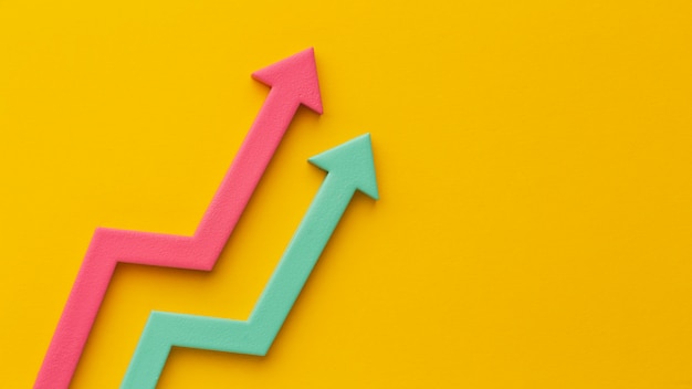 Vista dall'alto della presentazione delle statistiche con la freccia