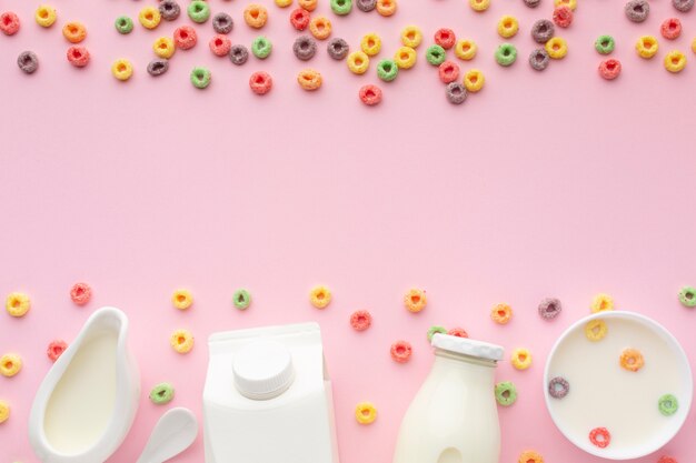 Vista dall'alto di cereali colorati con spazio di copia