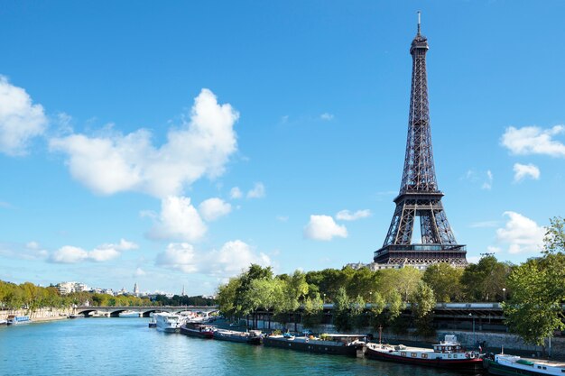 vista della torre Eiffel