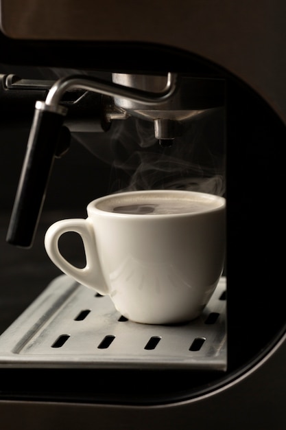 Vista dello strumento utilizzato per la pressatura e la preparazione del caffè